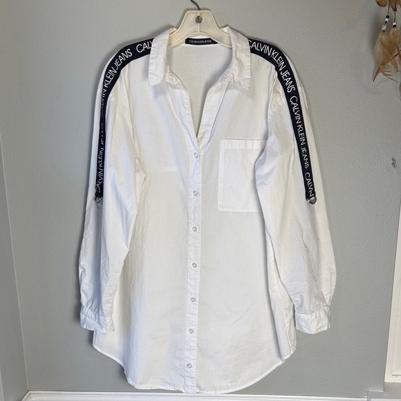 Calvin Klein Button Front White Shirt with Logo Stripes and adjustable sleeves - Picture 1 of 13